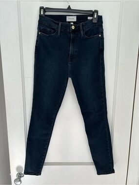 Frame Ali High Rise Cigarette Jeans